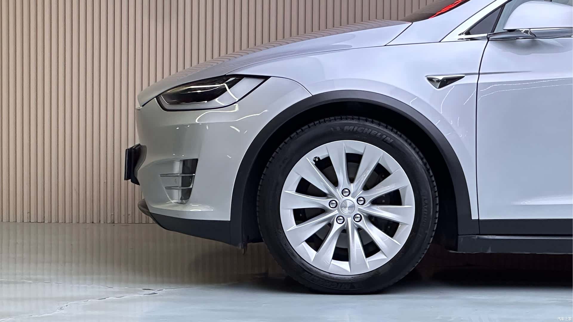 Tesla Model X, 2018 17