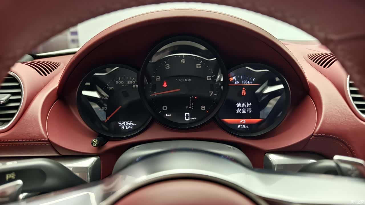 Porsche Cayman, 2019 11