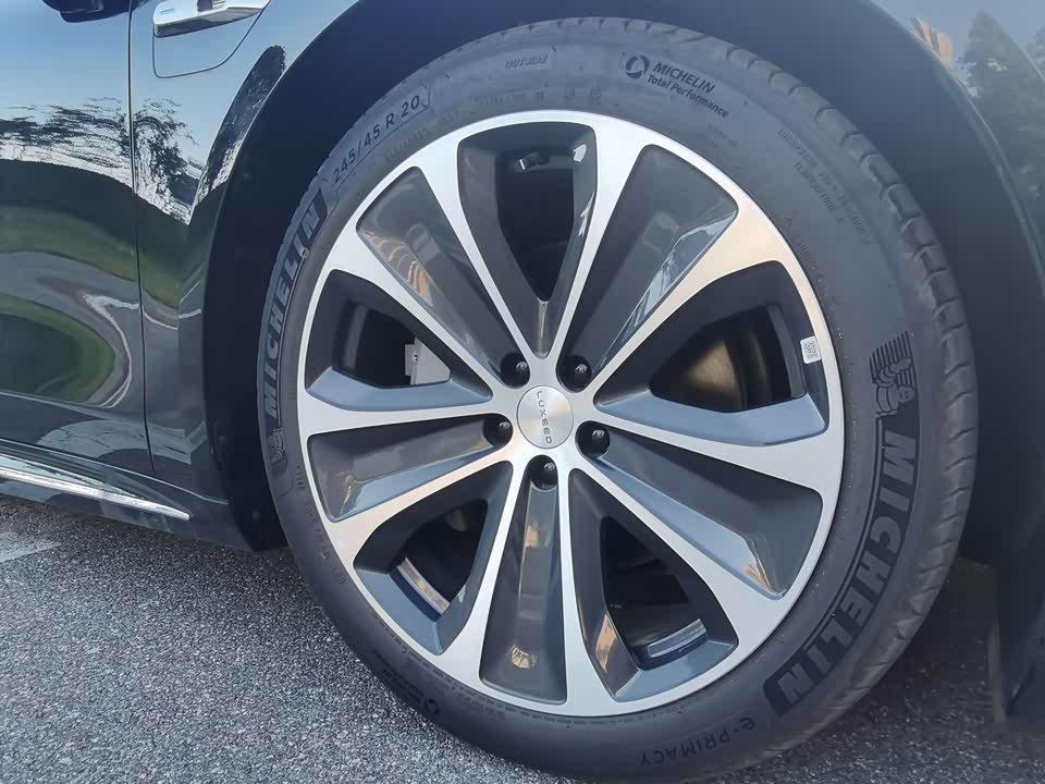 HarmonyOS Wisdom World S7