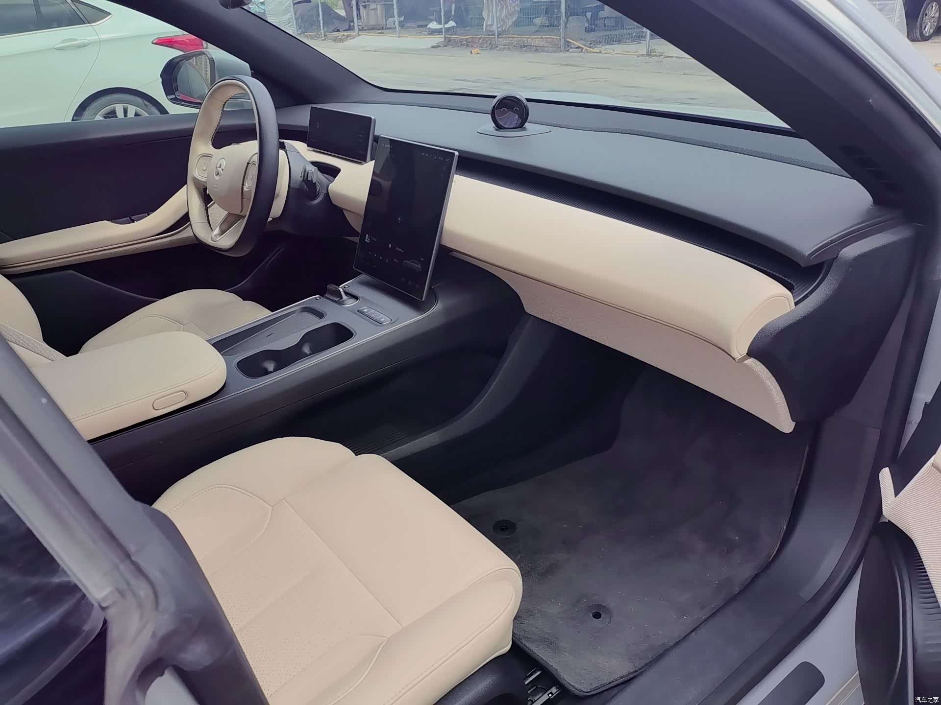 NIO ET5, 2023 все фото