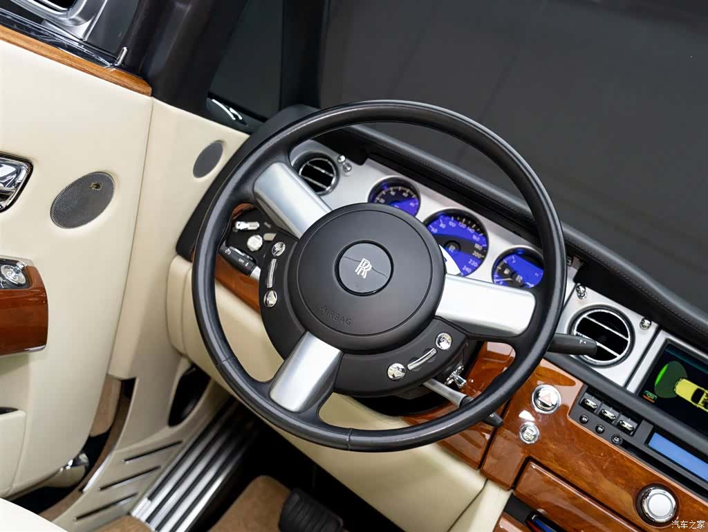 Rolls-Royce Phantom, 2009 12