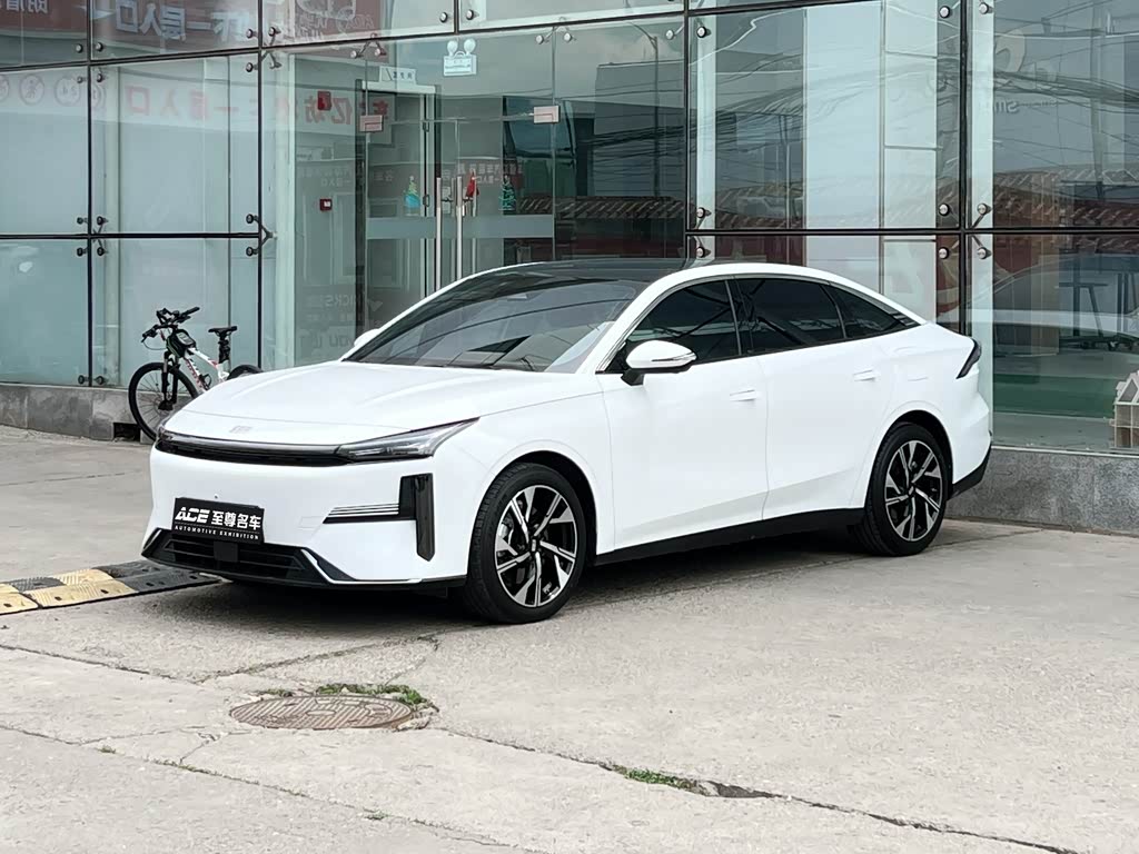 Geely Galaxy L6
