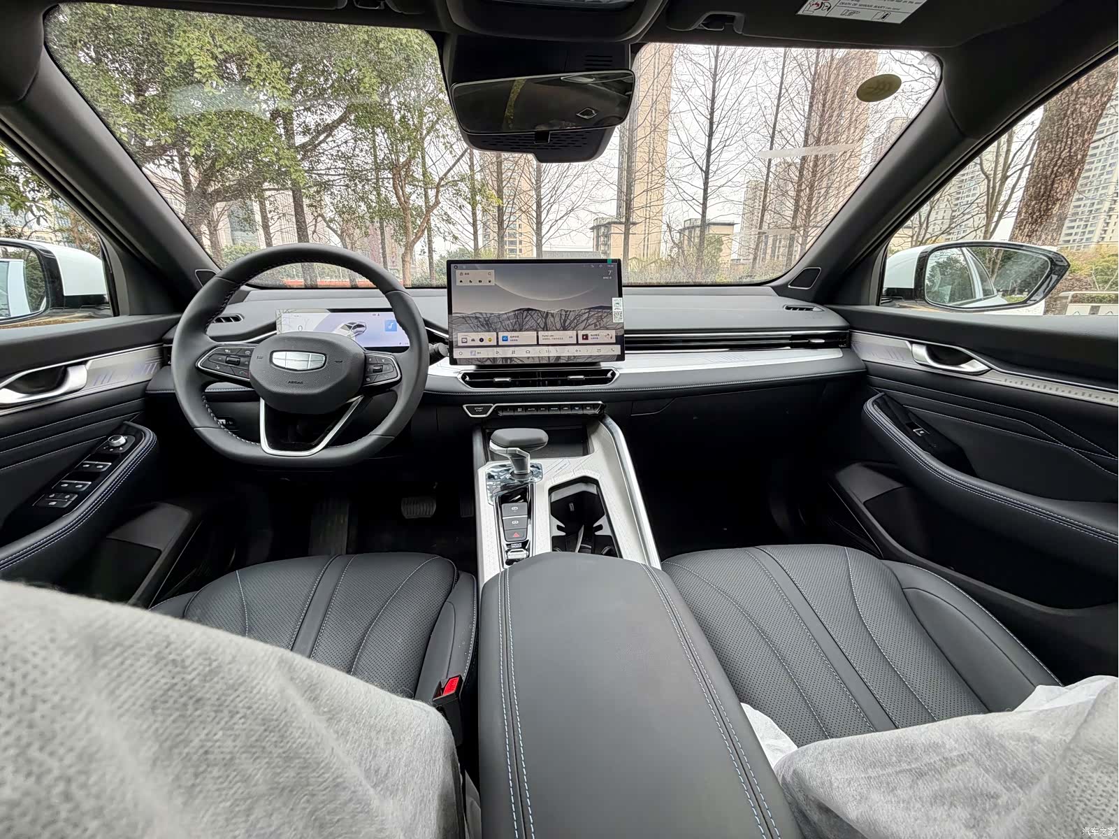 Geely Preface, 2025 11