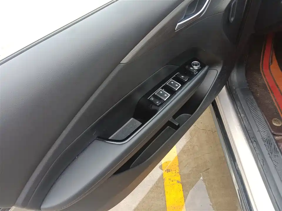 Wuling Wuling Starlight