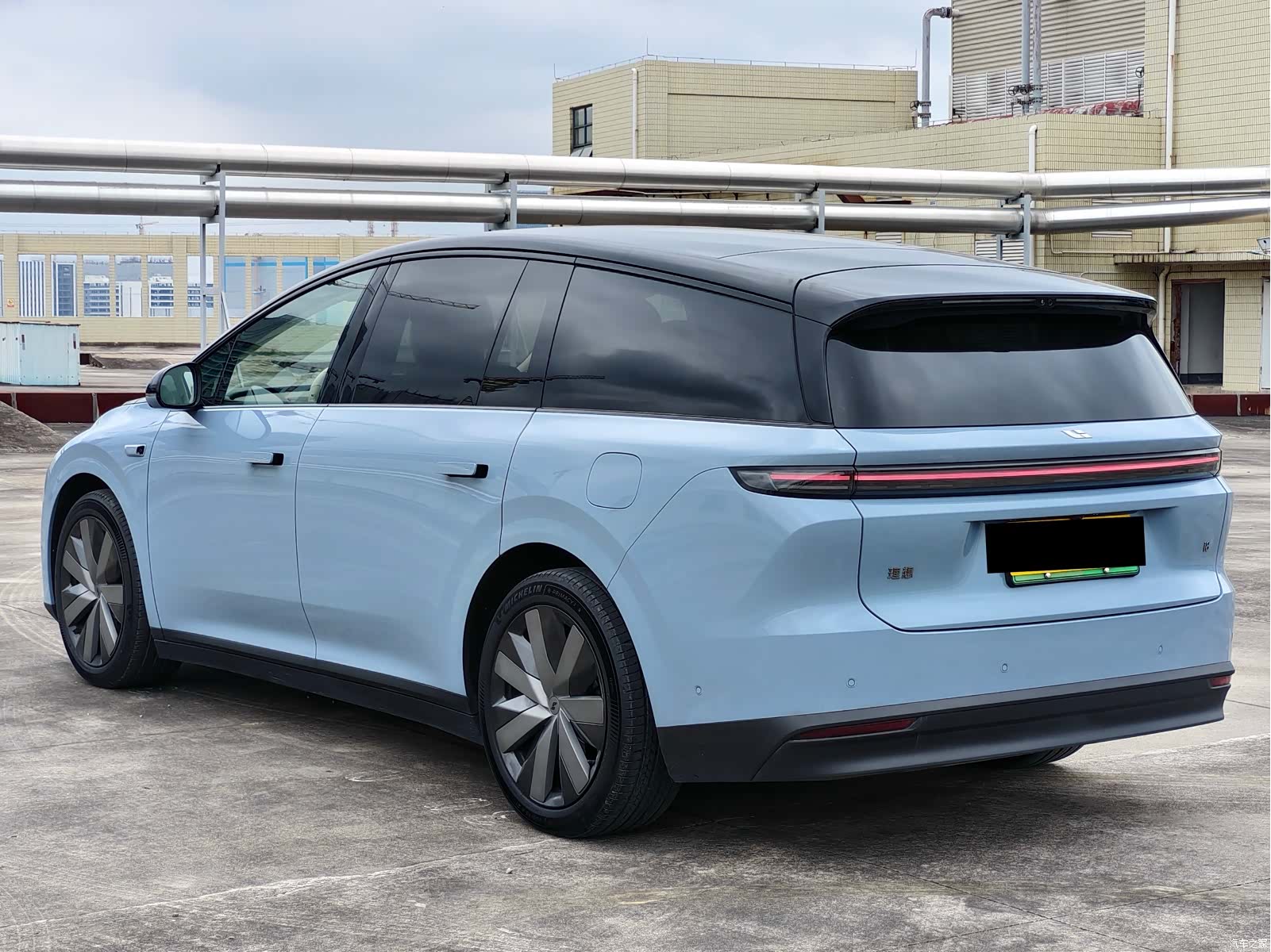 Li Auto i8, 2025 4