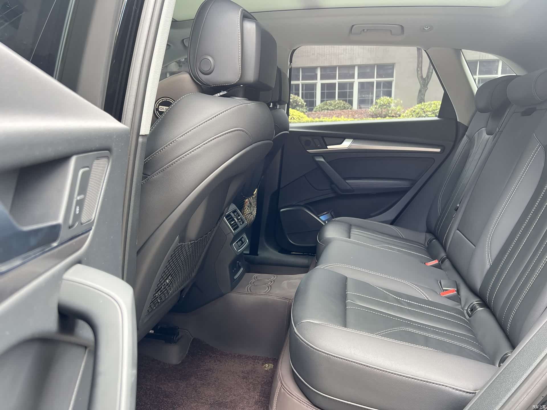 Audi Q5L, 2022 9