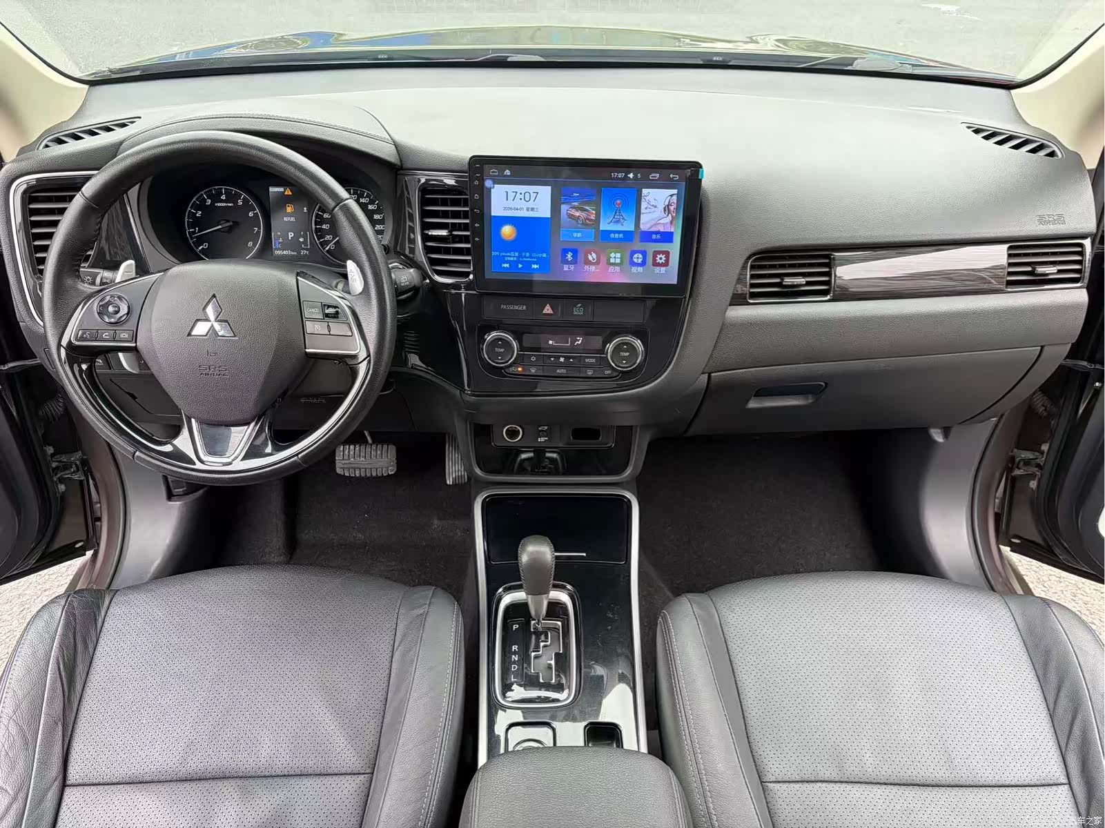 Mitsubishi Outlander, 2018 12