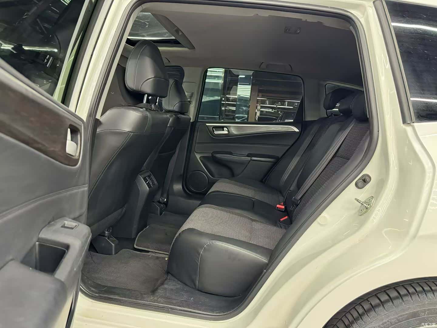 Honda Jade, 2015 6
