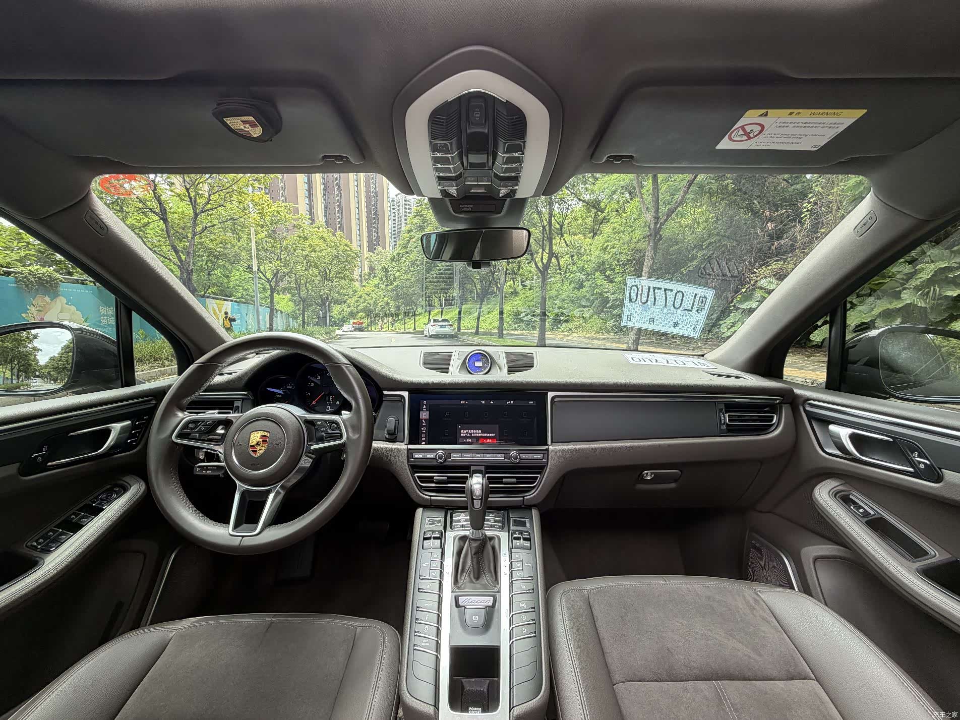 Porsche Macan, 2022 9