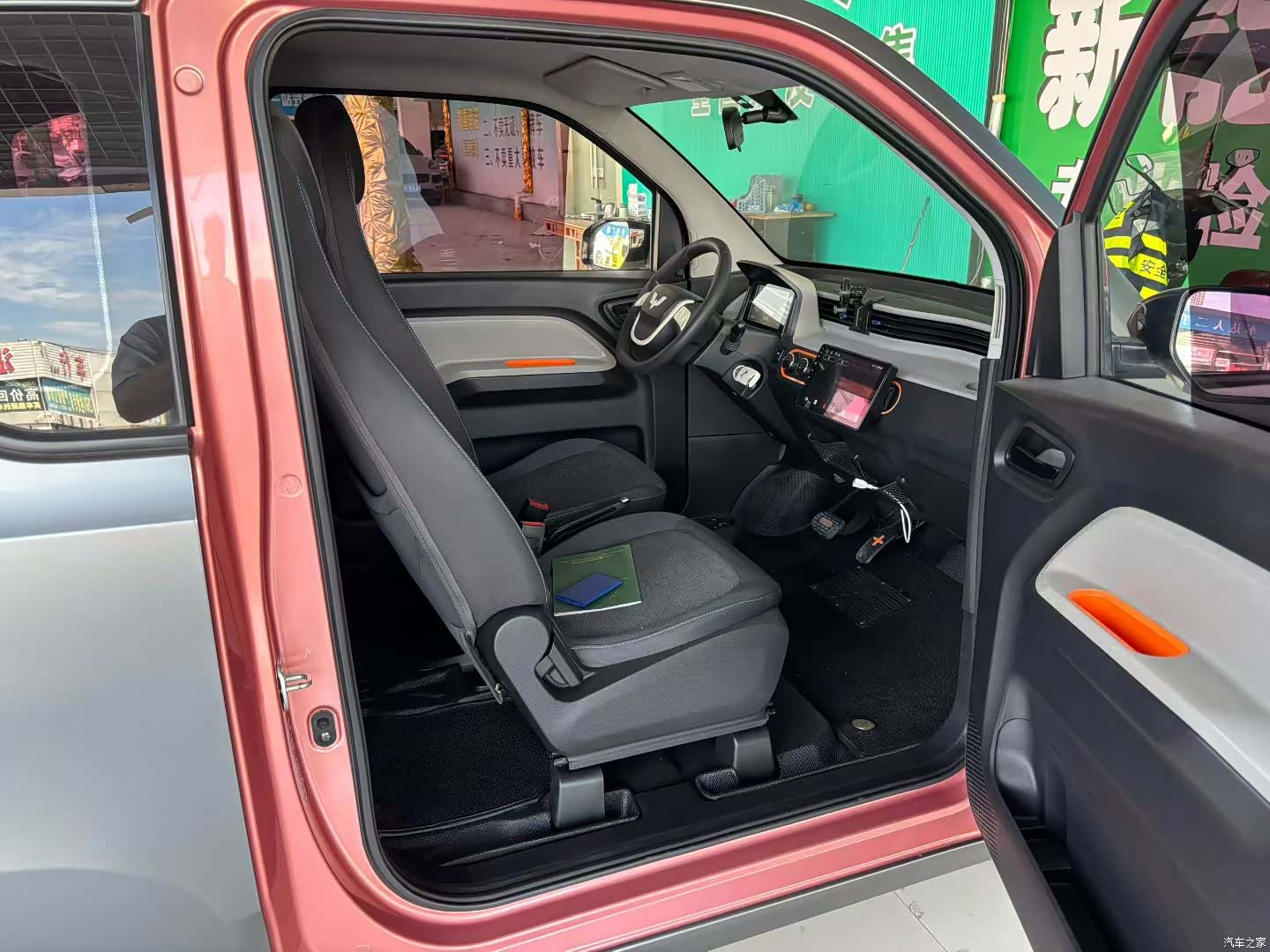 Wuling MINIEV, 2021 6