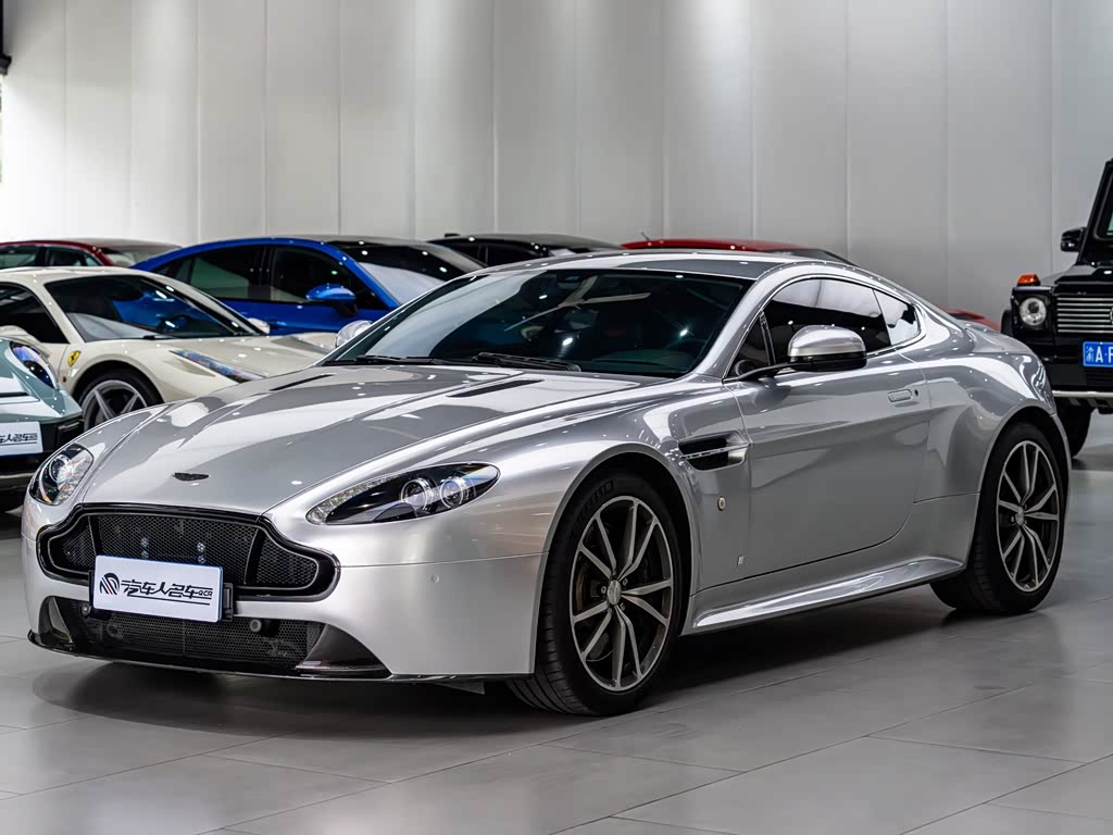 Aston Martin V8 Vantage