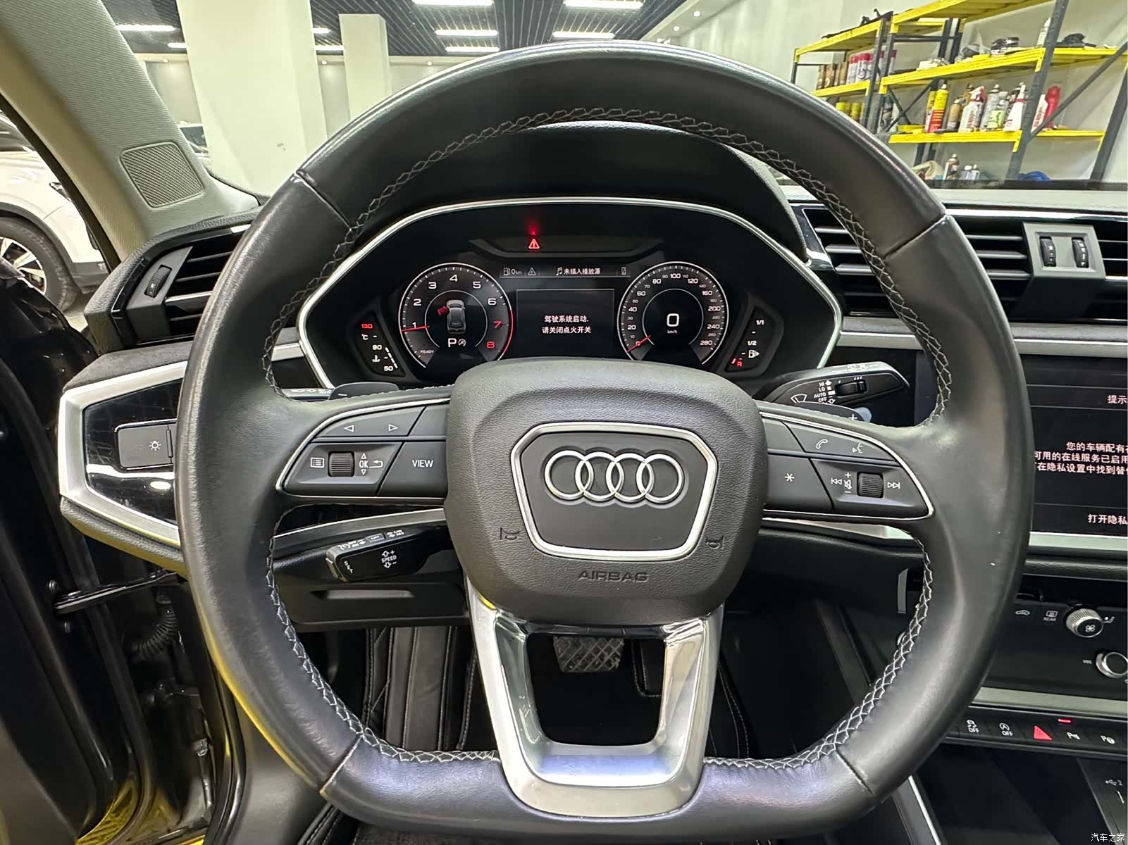 Audi Q3, 2023 10
