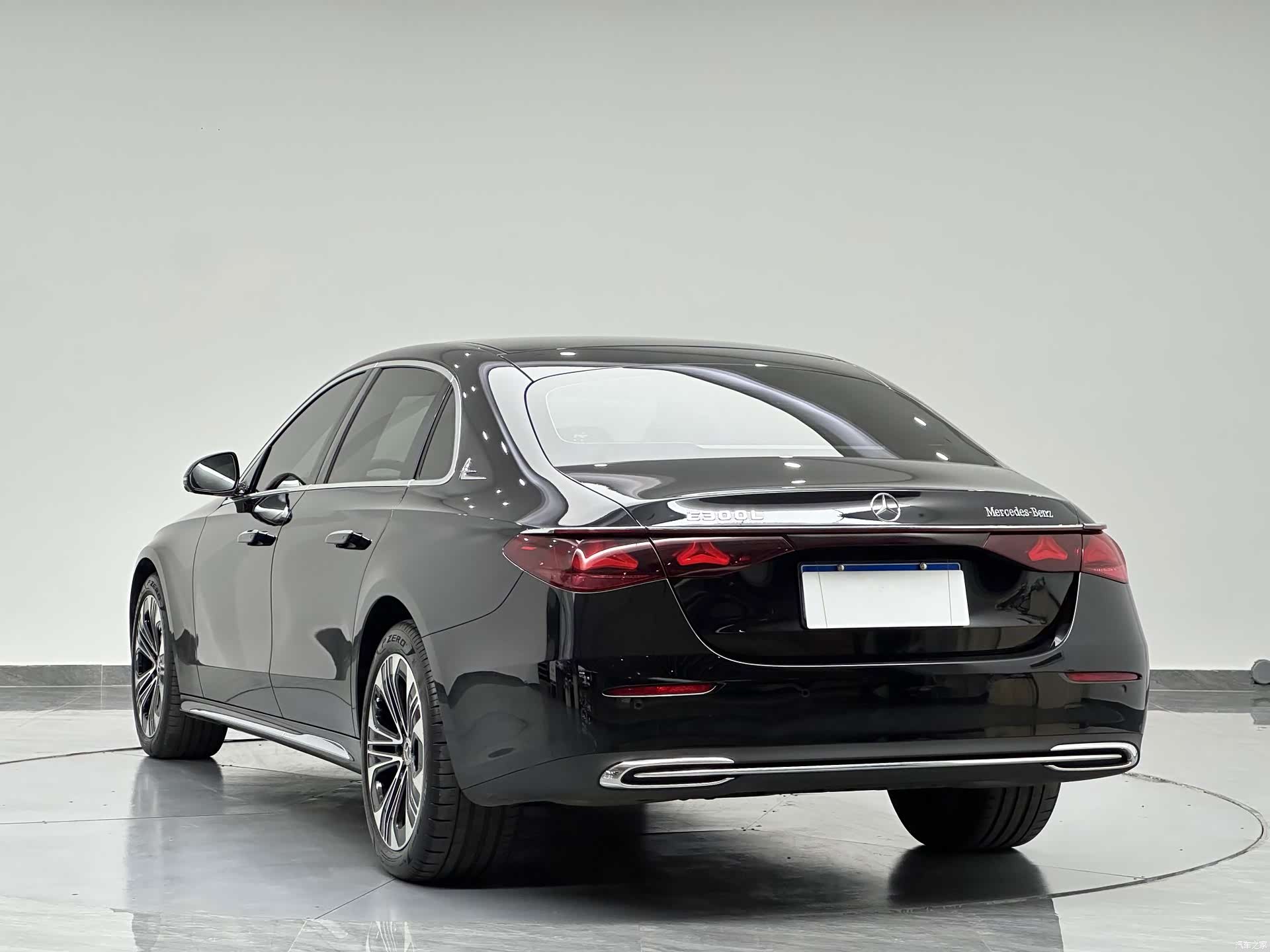 Mercedes-Benz E-Class, 2025 6