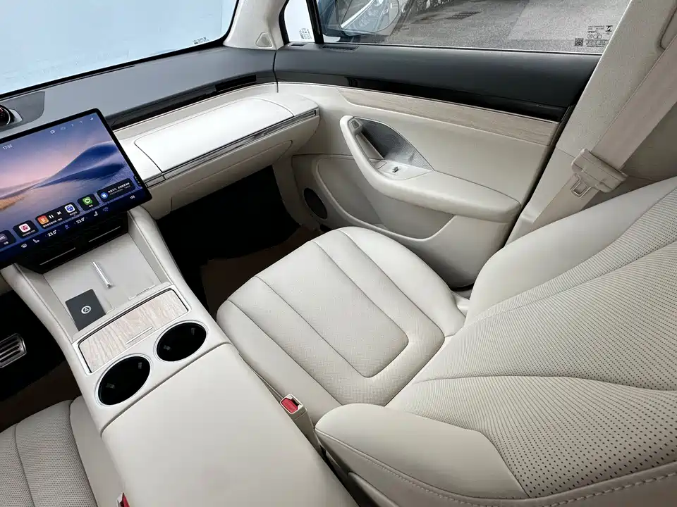 HarmonyOS Wisdom World R7