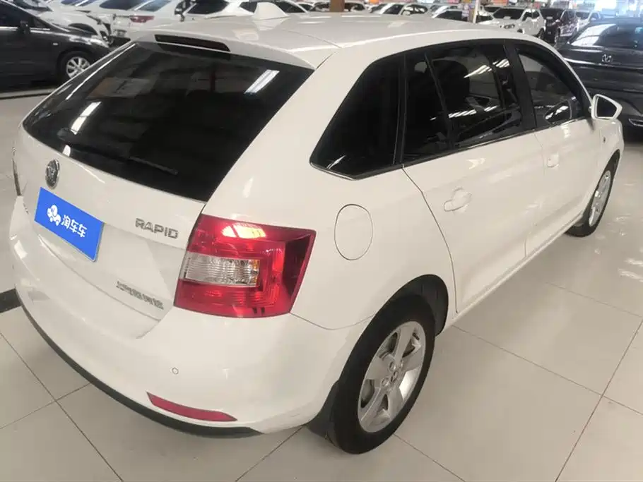 Skoda Xindong