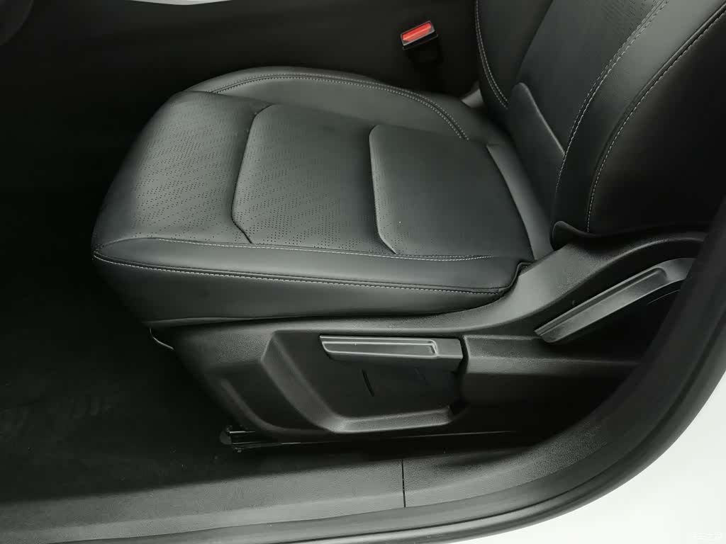 Geely Emgrand, 2024 20