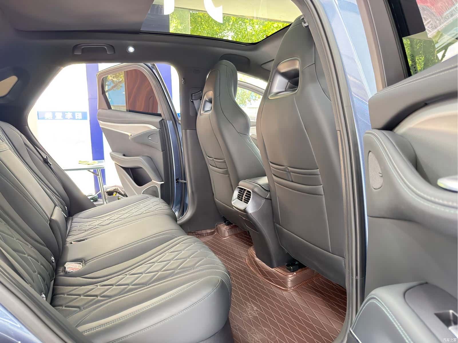 BYD HiAce, 2025 15