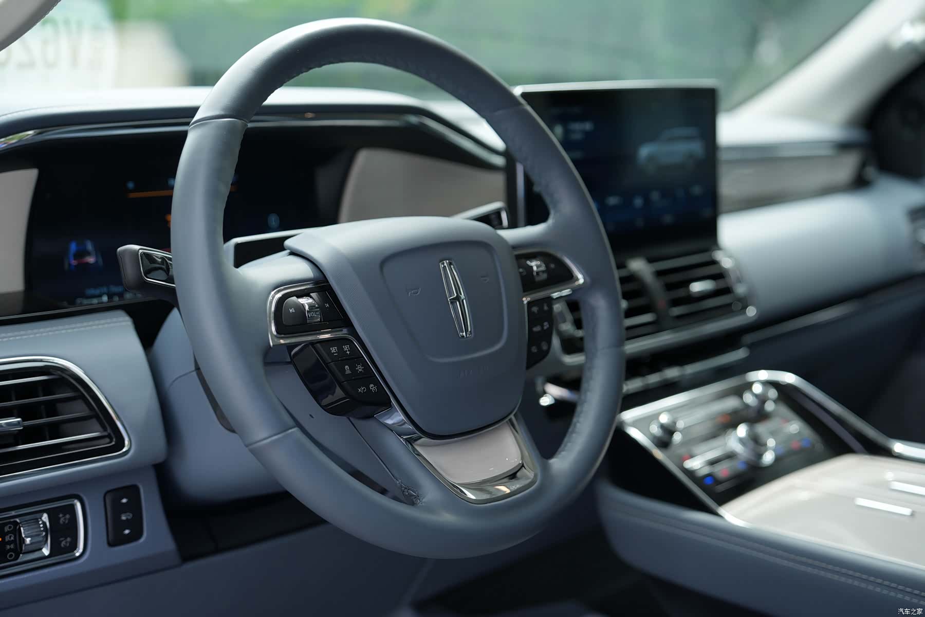 Lincoln Navigator, 2022 14