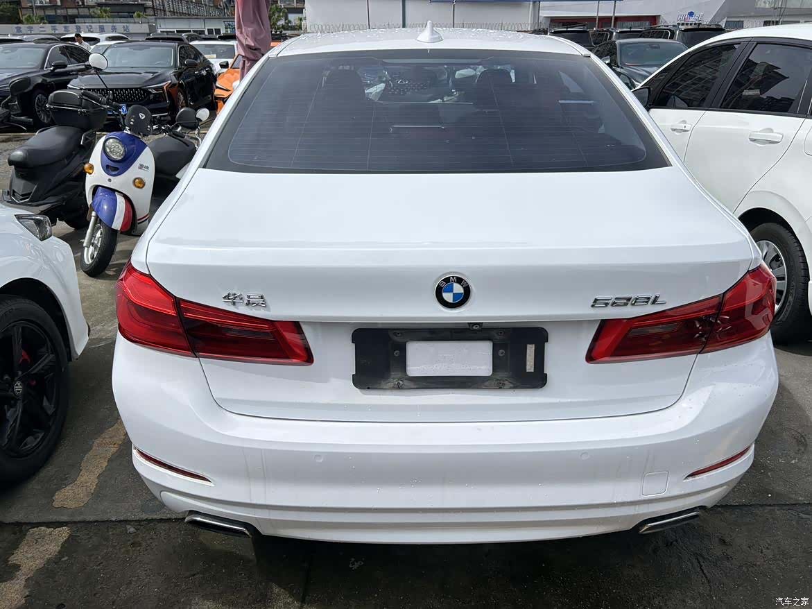 BMW 5 Series, 2018 все фото