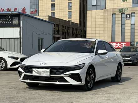 Hyundai Elantra 2023