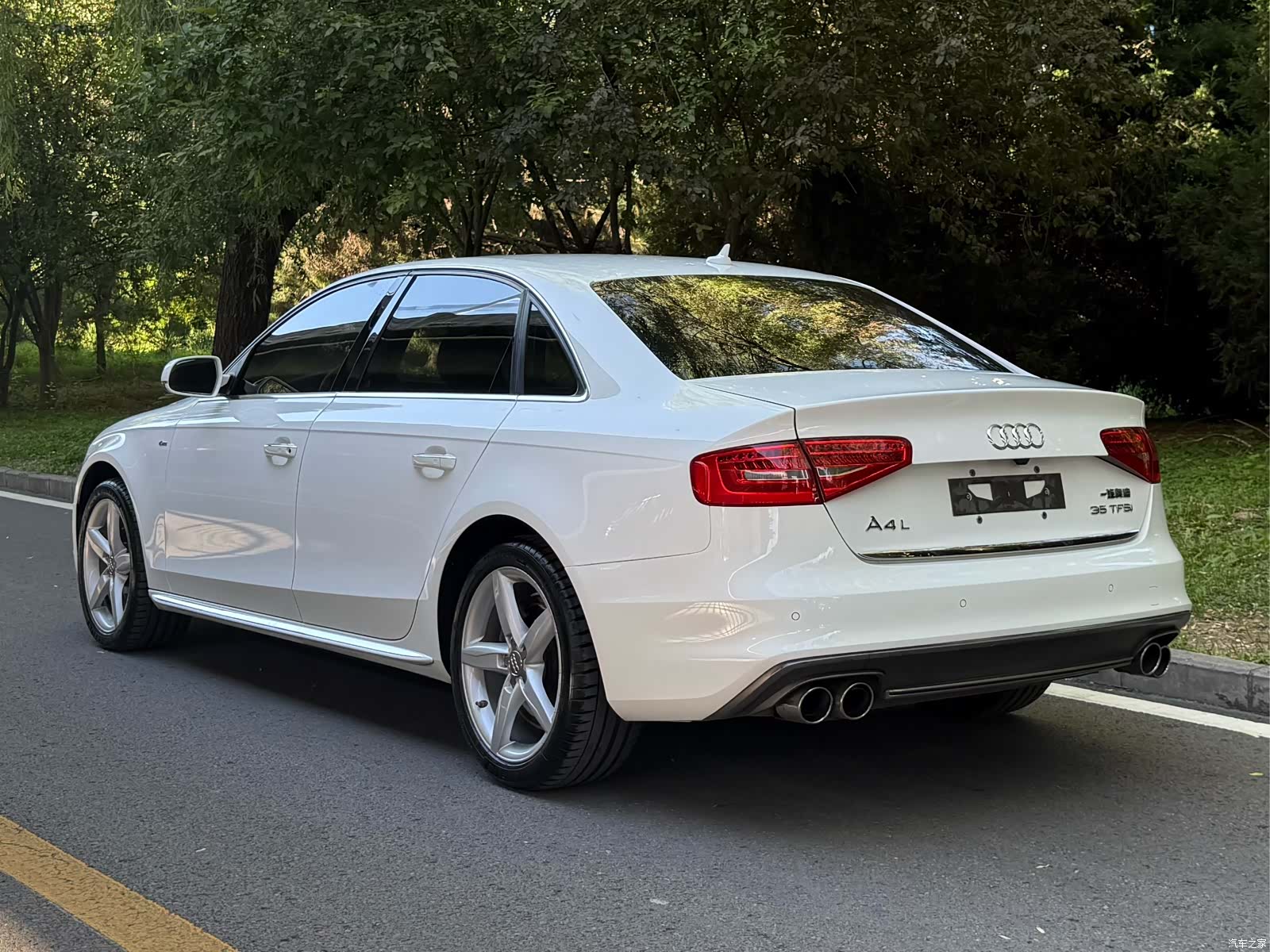 Audi A4L, 2016 4