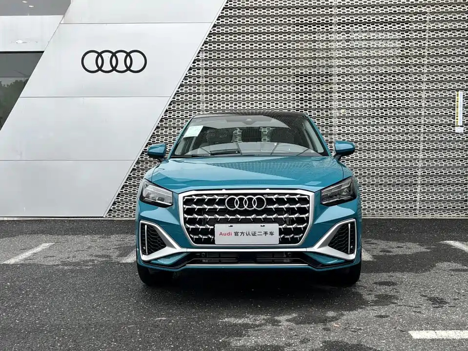 Audi Q2L Audi Q2L