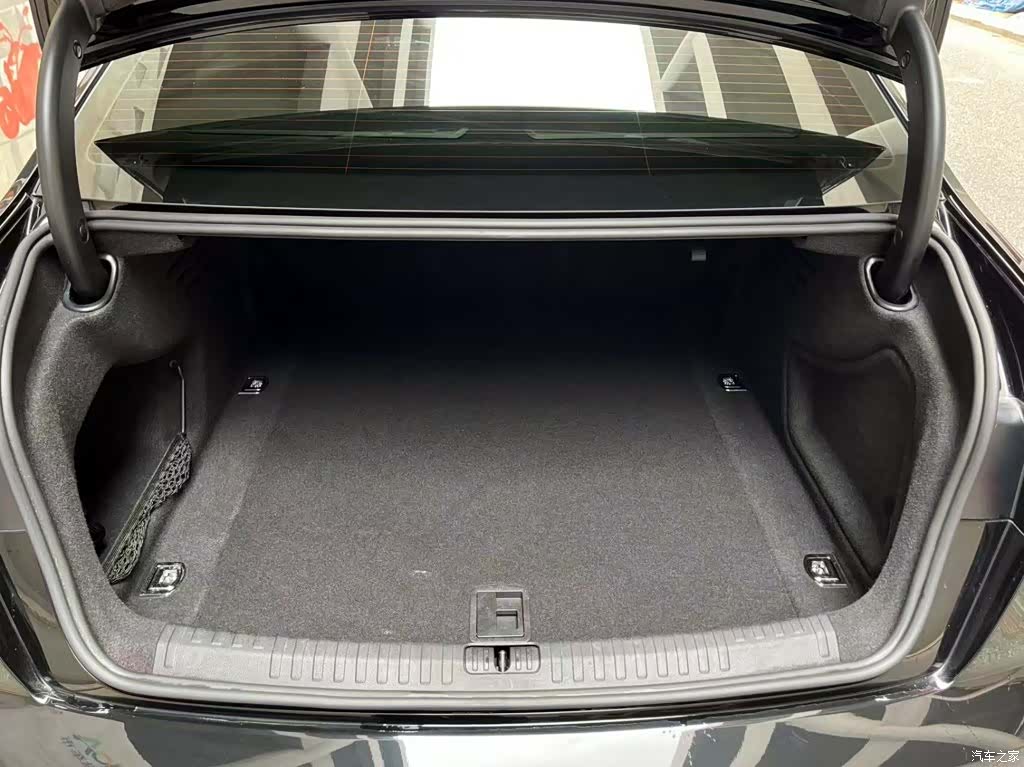 Audi A6L, 2020 8