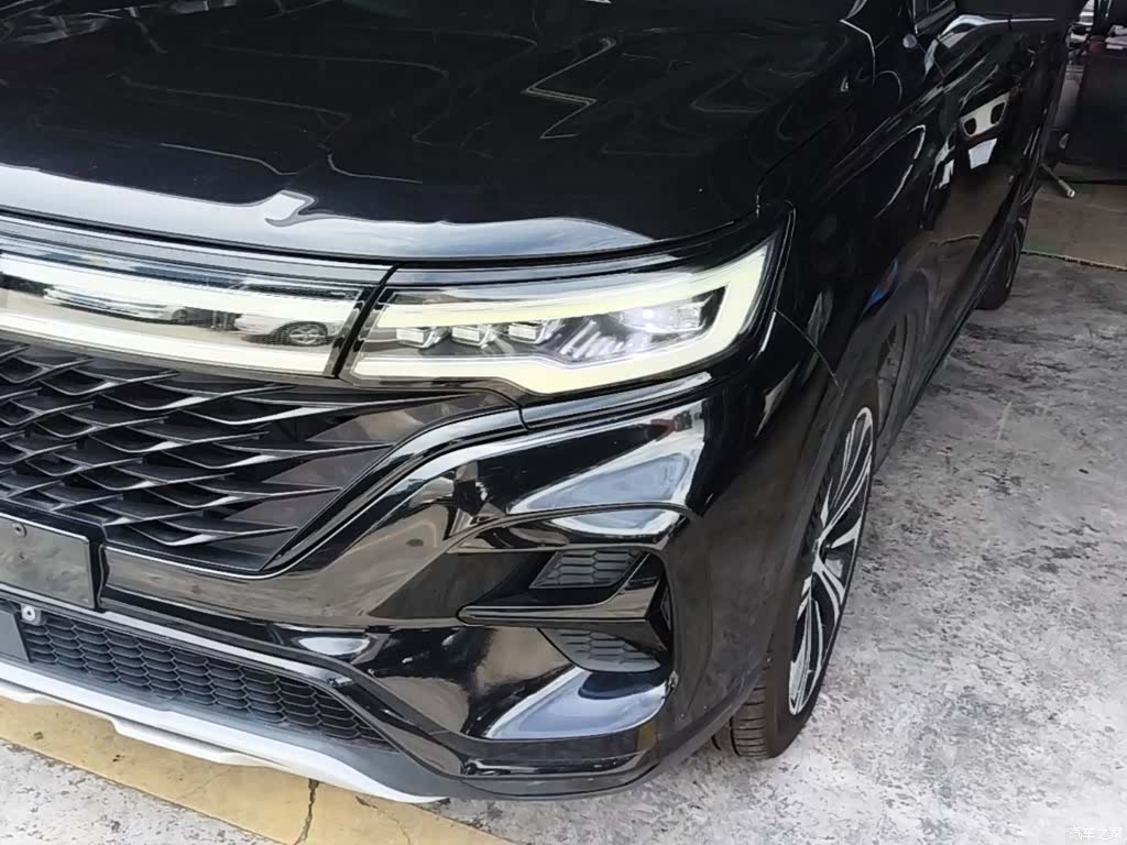 Roewe RX5, 2021 24