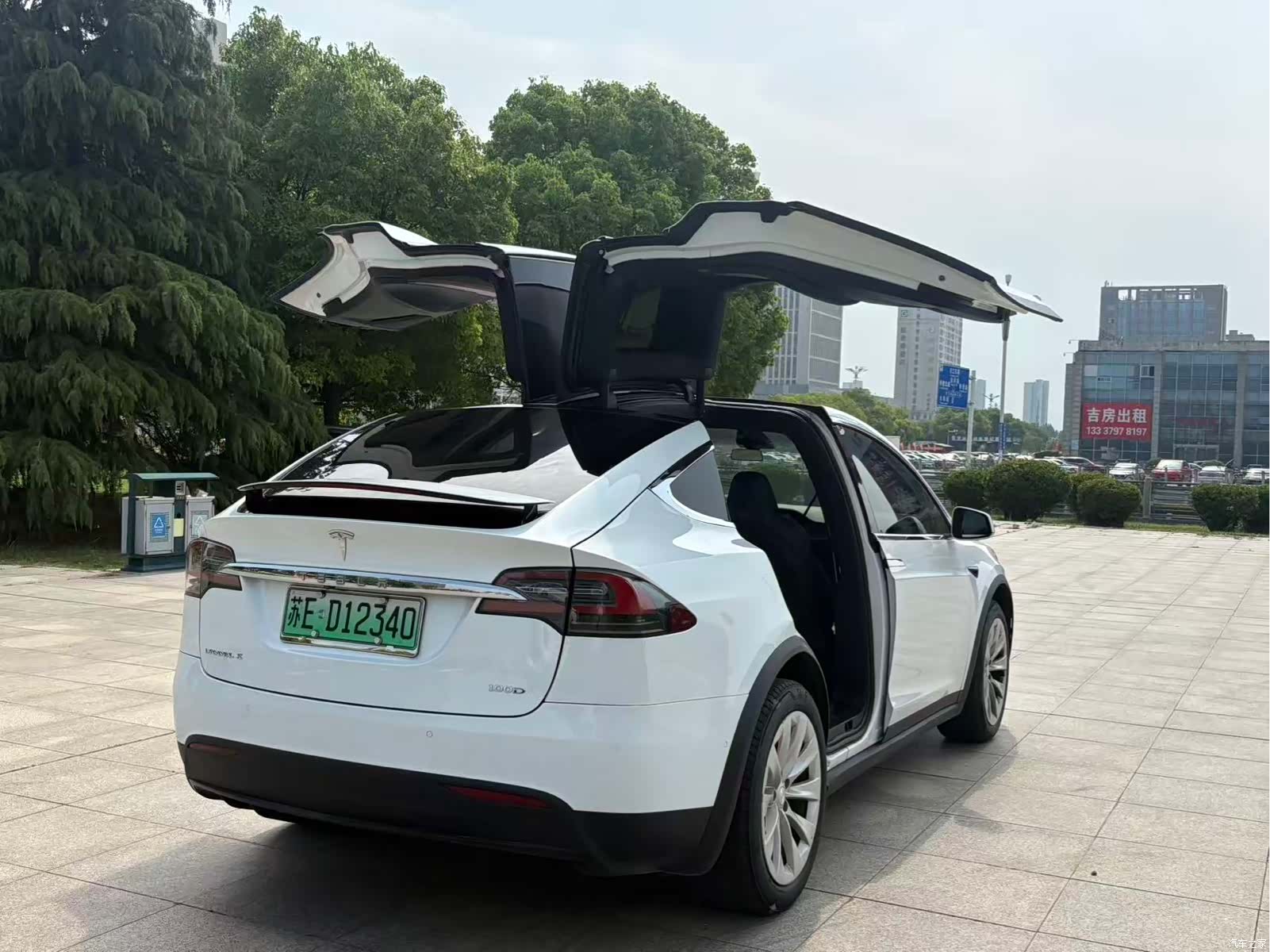 Tesla Model X, 2019 7