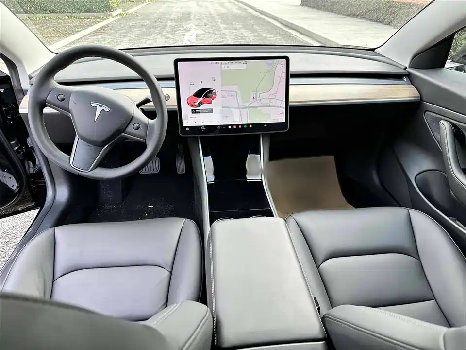 Tesla Model 3 Tesla Model 3