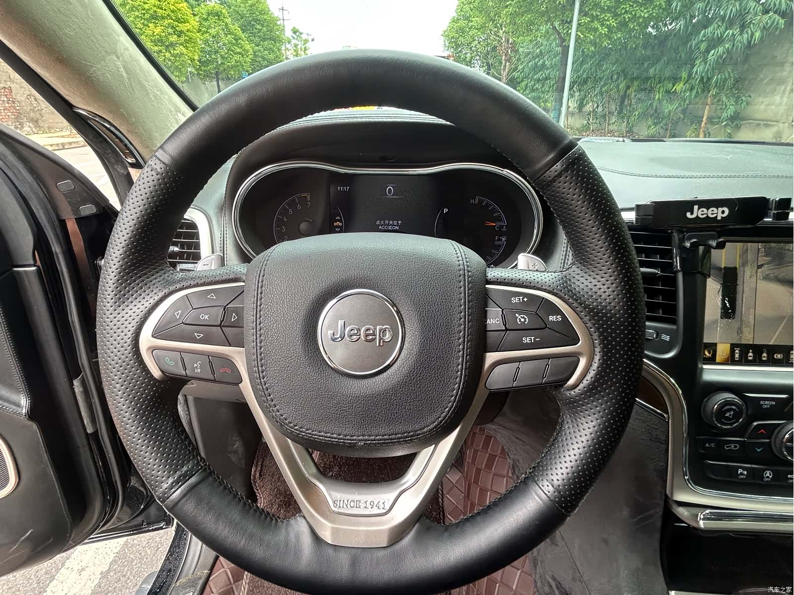 Jeep Grand Cherokee, 2018 все фото