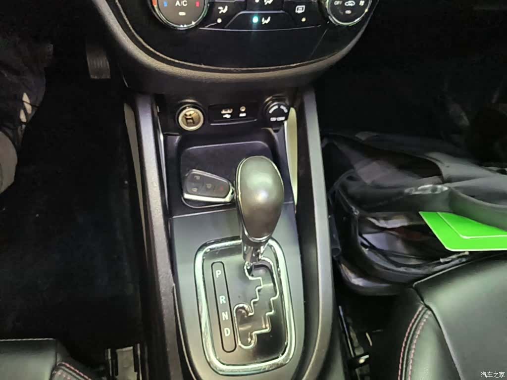 Changan CS35, 2014 14