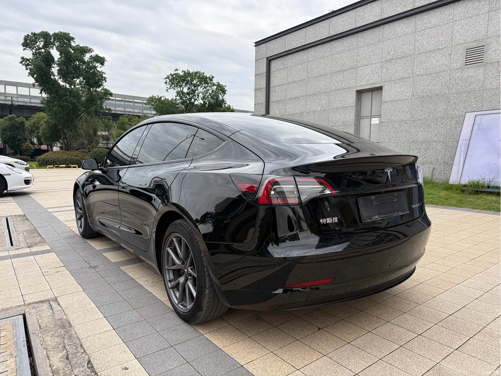 Tesla Model 3, 2021 14