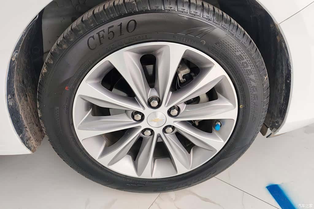 Chevrolet 320, 2021 6