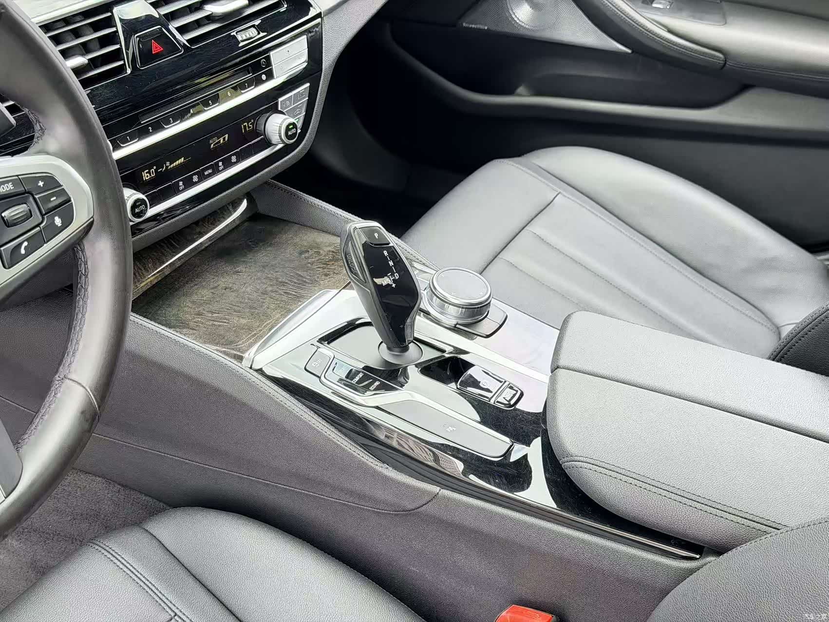 BMW 5 Series, 2018 16