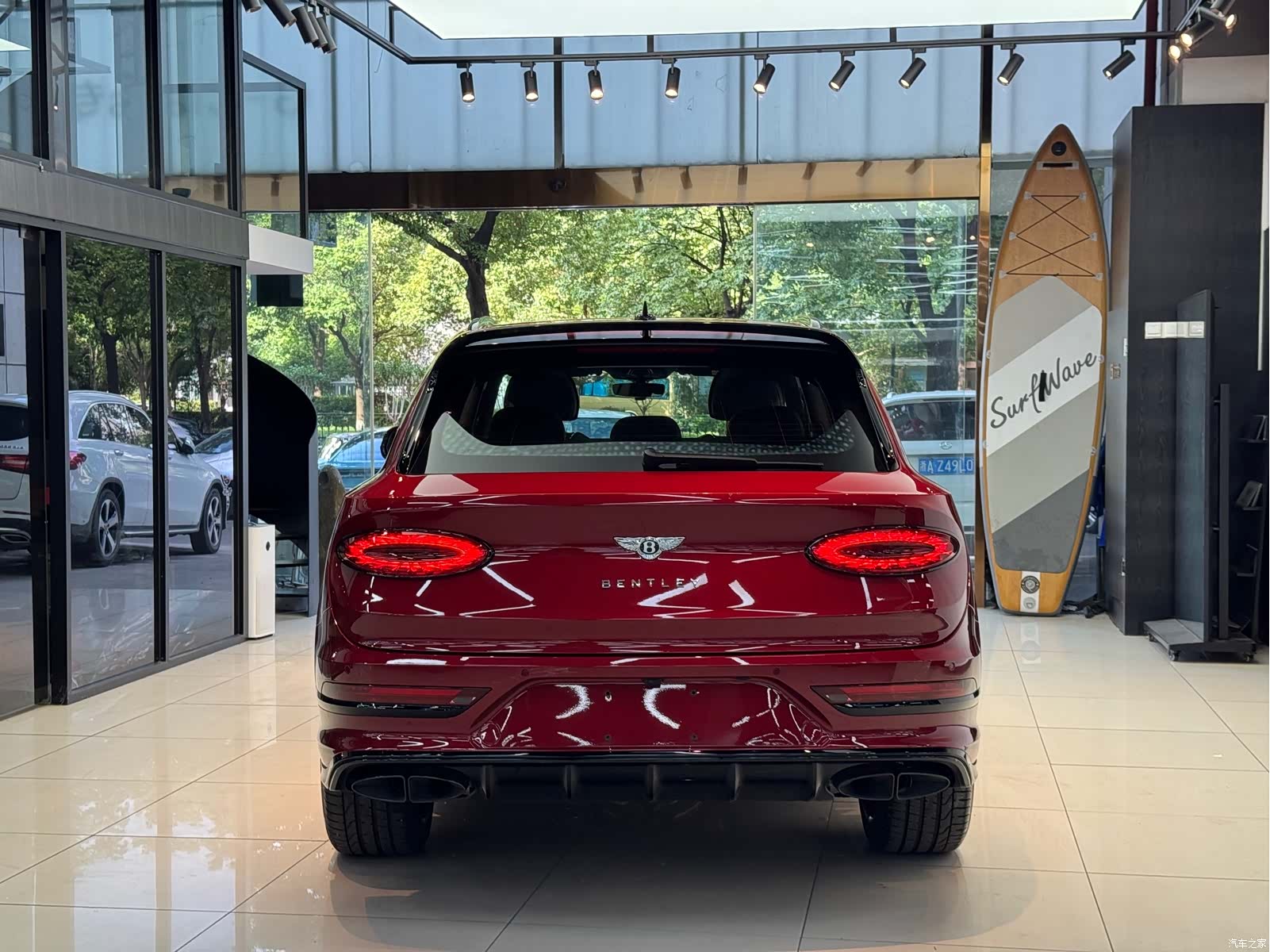 Bentley Bentayga, 2022 8