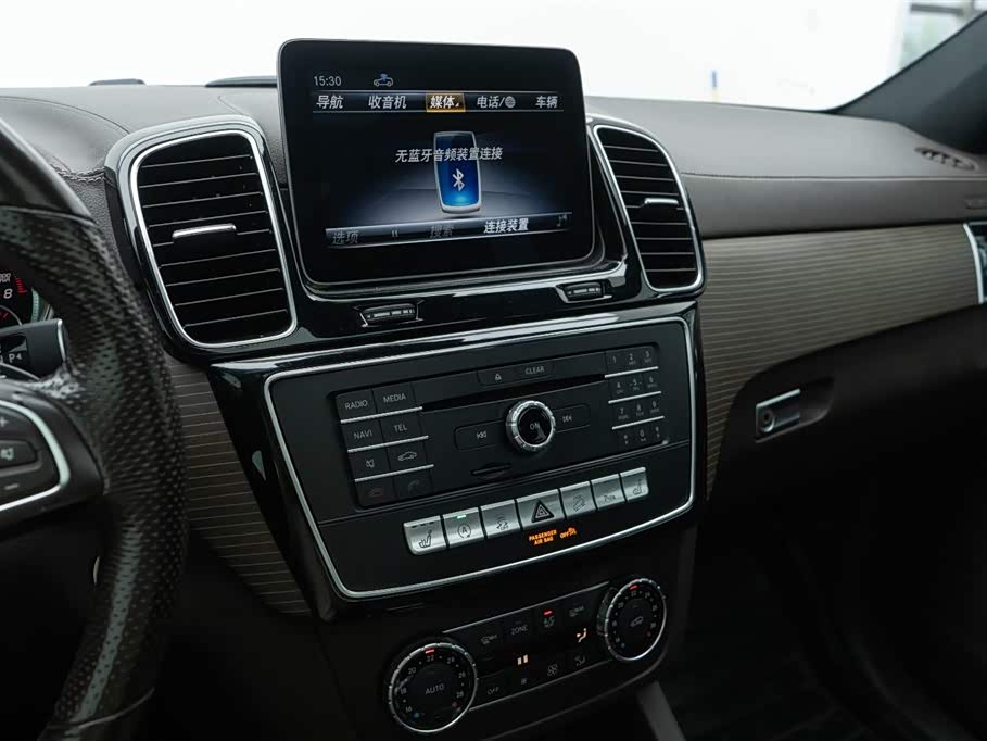 Mercedes-Benz GLE Mercedes-Benz GLE