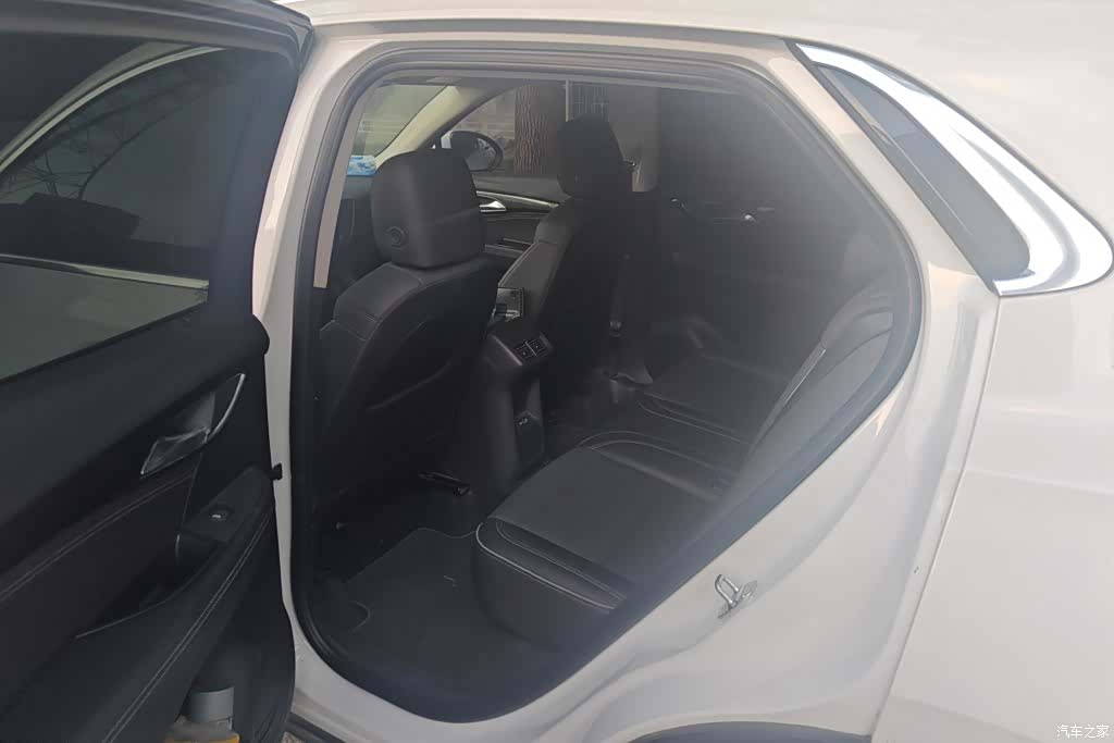 Buick Envision, 2023 11