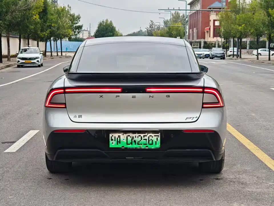 XPENG P7+