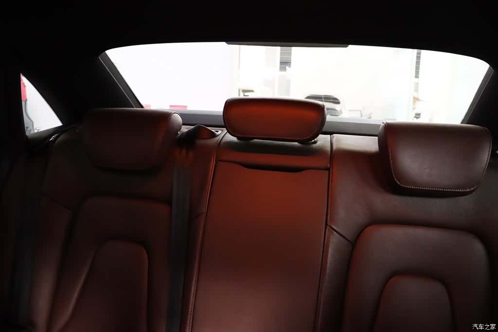 Audi A4L, 2015 18