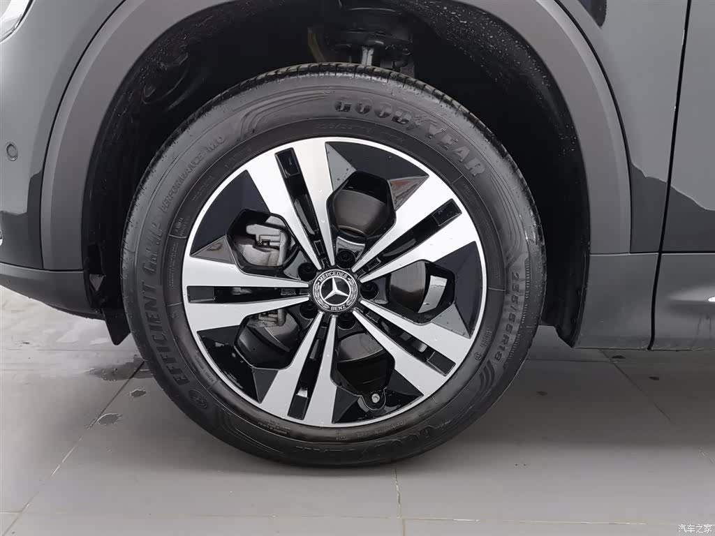 Mercedes-Benz GLB, 2024 17