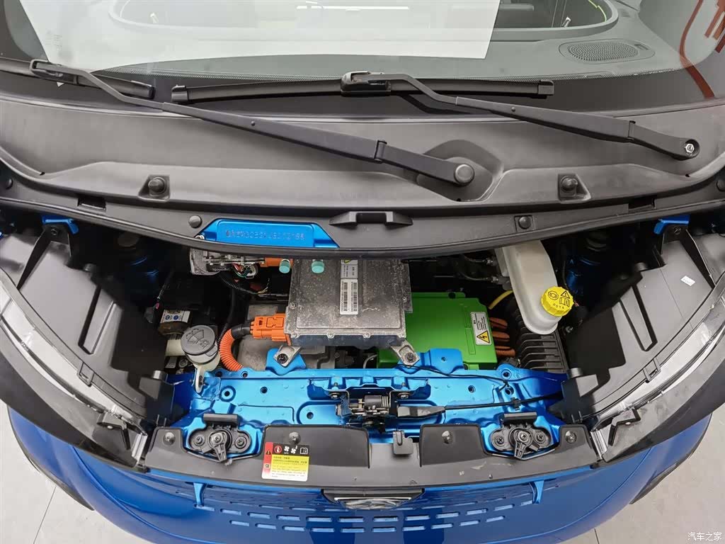 Wuling E100, 2019 6