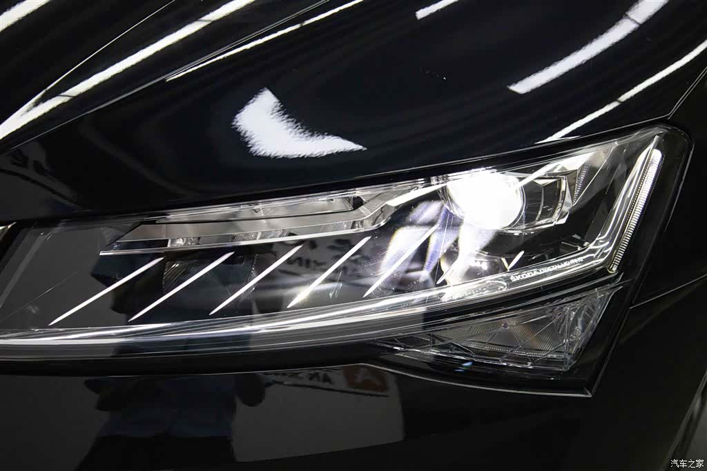 Skoda Superb, 2024 10