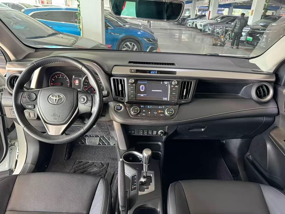 Toyota RAV4 Rongfang