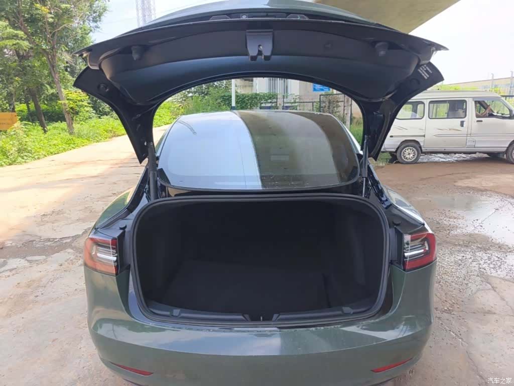 Tesla Model 3, 2021 19