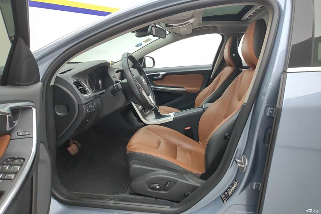 Volvo S60, 2016 9