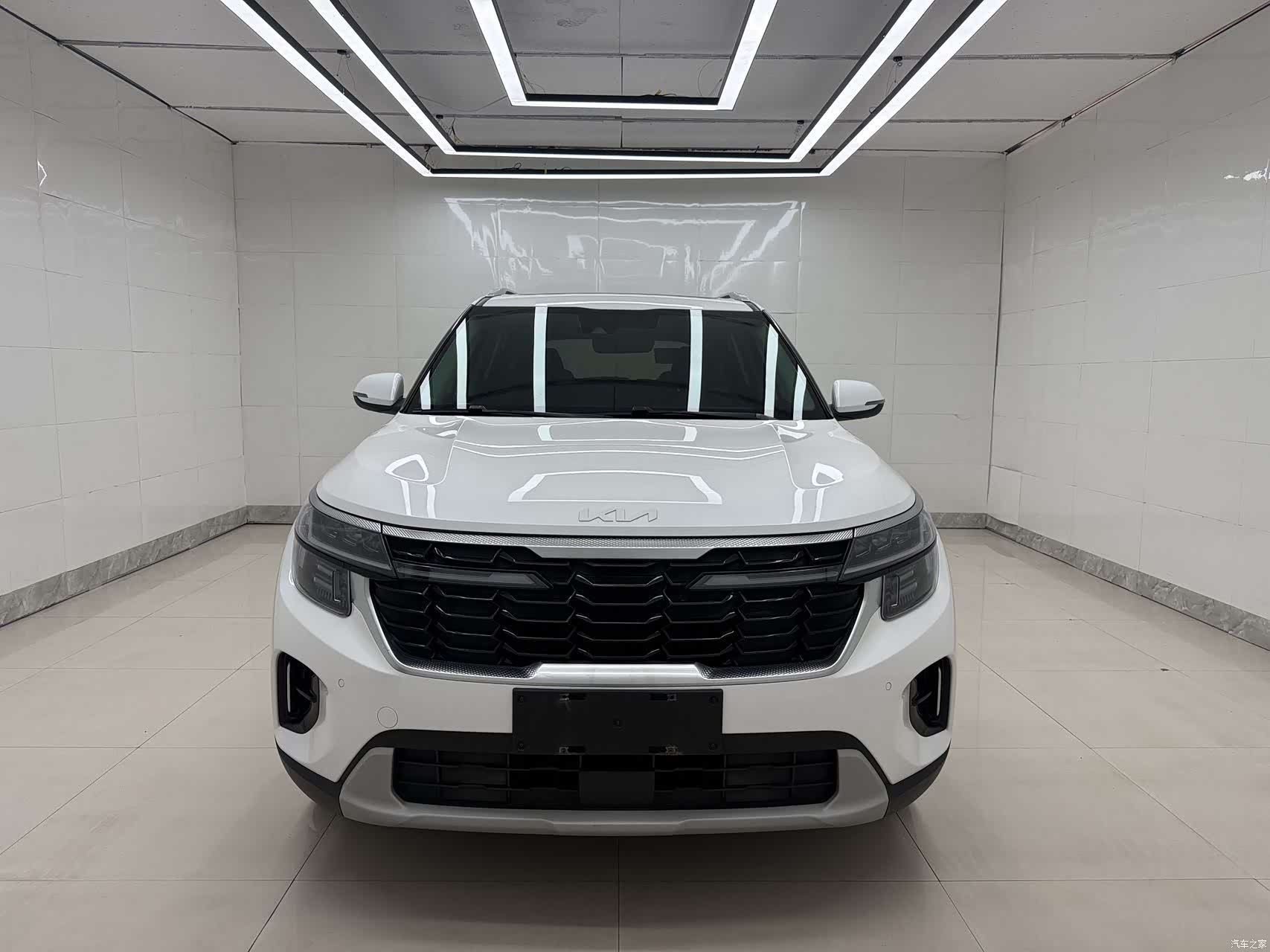 Kia Seltos, 2023 3