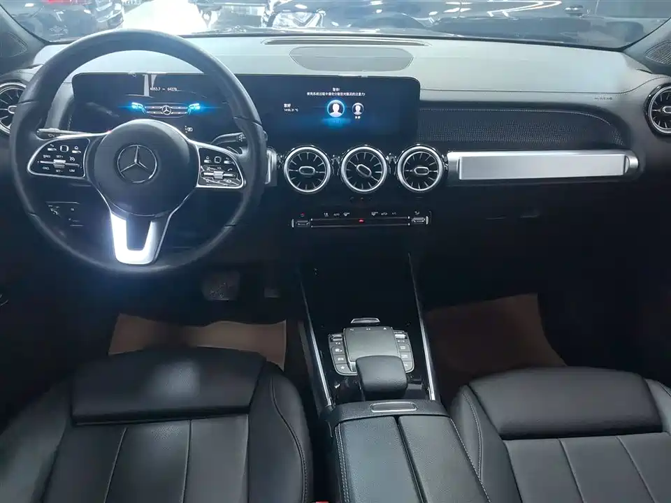 Mercedes-Benz GLB Mercedes-Benz GLB