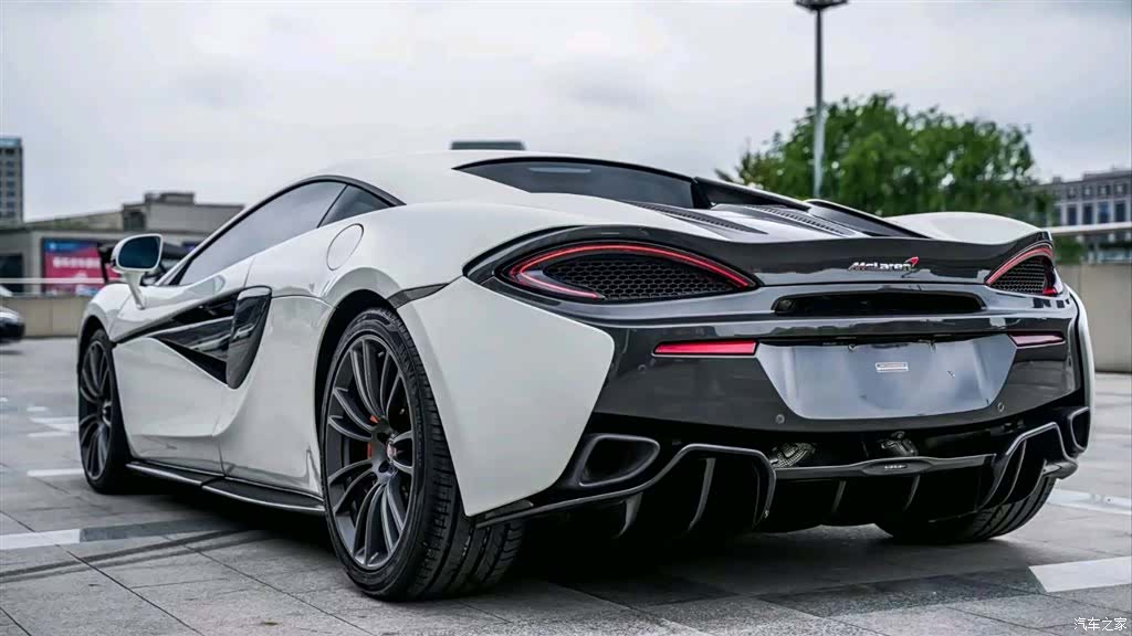 McLaren 570, 2017 9