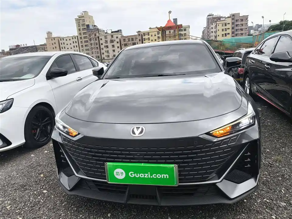 Changan UNI-V Smart iDD